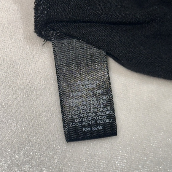 black & white sleeveless Express top size xs - Picture 4 of 4